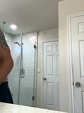 El Gizmo online show from October 19, 7:47 pm