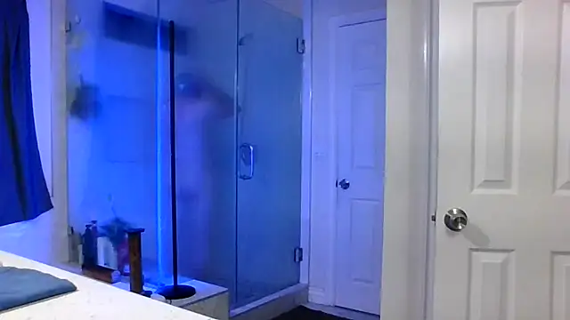 El Gizmo online show from February 25, 10:58 am