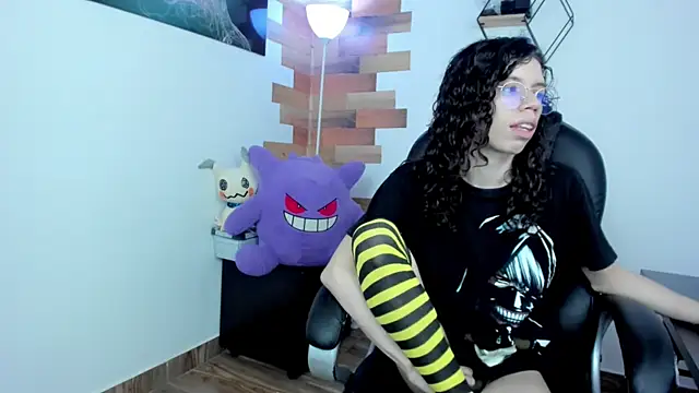 Angel Dust18 online show from January 18, 8:09 pm