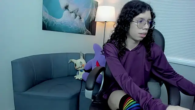 Angel Dust18 online show from November 7, 3:45 pm