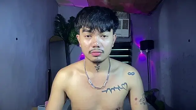 cutievrinx online show from December 2, 6:19 am