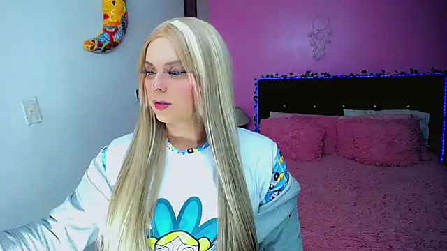 SweetKim21 online show from March 12, 4:07 am