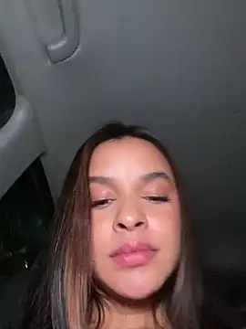 Snapshot of sarah_salis_ chatting on May 19, 1:56 am sarah salis online show from May 19, 1:56 am