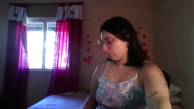 imsohornydacom online show from February 22, 5:22 pm