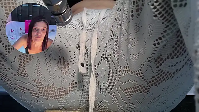 KatteMoss online show from April 8, 8:42 pm