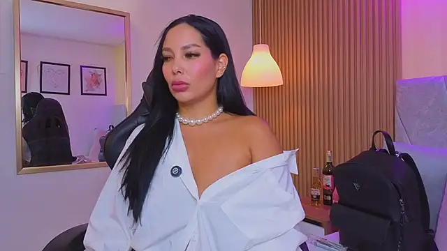 Snapshot of Dakota_diaz_ chatting on February 9, 7:40 pm Dakota diaz online show from February 9, 7:40 pm