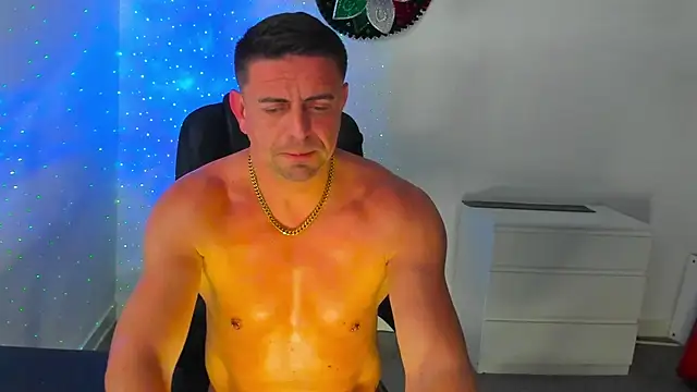 petr37pol online show from May 5, 5:32 pm