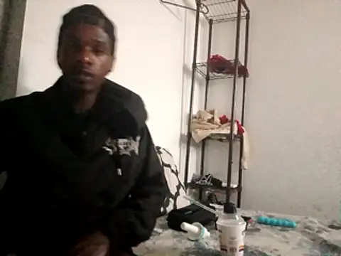 Puffgettingstuffed online show from April 8, 8:14 am