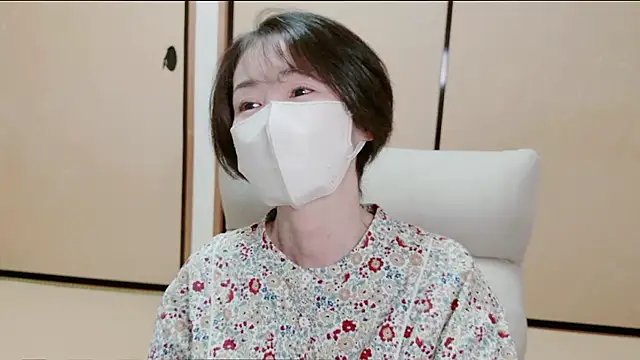 xxArisaxx online show from April 17, 1:14 pm