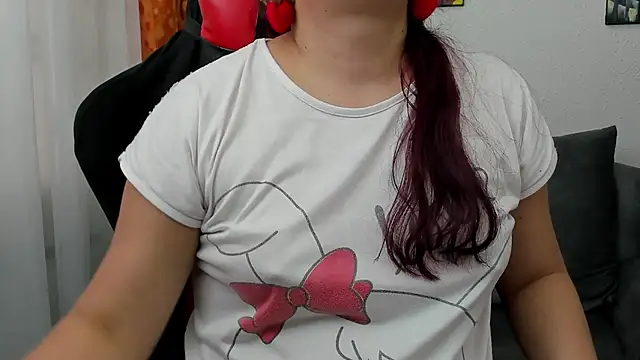 Snapshot of Lexyevans chatting on February 22, 9:13 pm Lexyevans online show from February 22, 9:13 pm