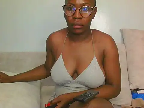 lisaa544 online show from July 18, 3:44 am