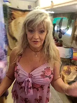 annika lately online show from May 27, 6:38 pm