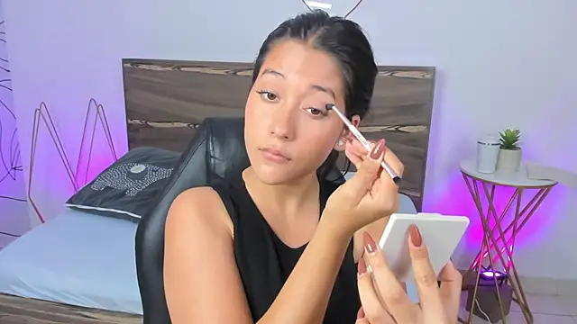 ivette bocelly online show from February 11, 1:09 pm