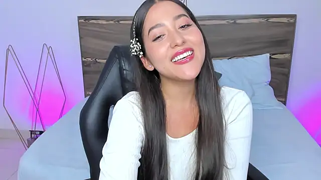 ivette bocelly online show from February 12, 10:48 pm