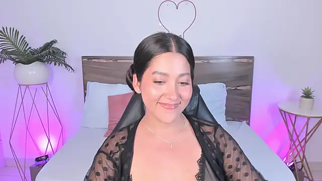 ivette bocelly online show from February 25, 10:29 pm