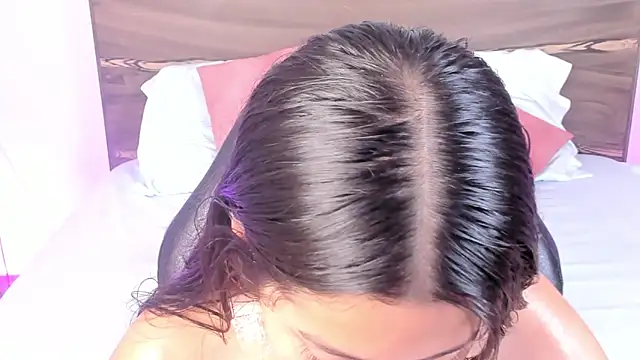 ivette bocelly online show from March 1, 1:22 am