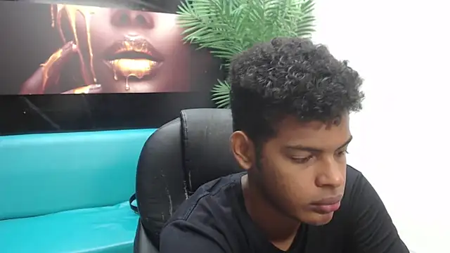 boylittle19cm online show from March 8, 12:41 pm