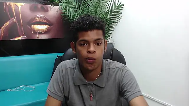 boylittle19cm online show from March 18, 12:25 pm