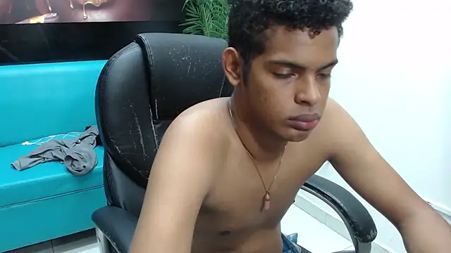 boylittle19cm online show from March 18, 3:31 pm