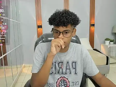 boylittle19cm online show from September 9, 12:26 pm