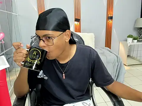 boylittle19cm online show from September 13, 12:16 pm