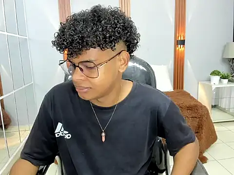 boylittle19cm online show from September 14, 12:04 pm