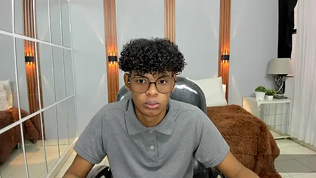 boylittle19cm online show from September 15, 12:49 pm