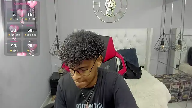 boylittle19cm online show from September 18, 12:40 pm