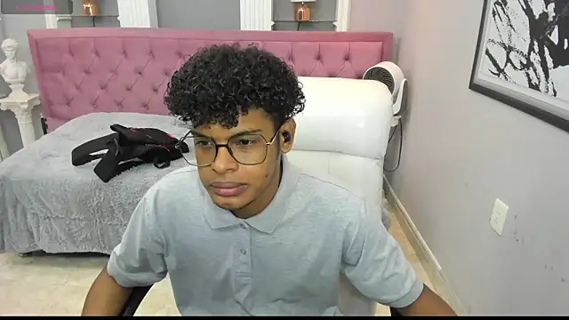 boylittle19cm online show from October 10, 12:48 pm