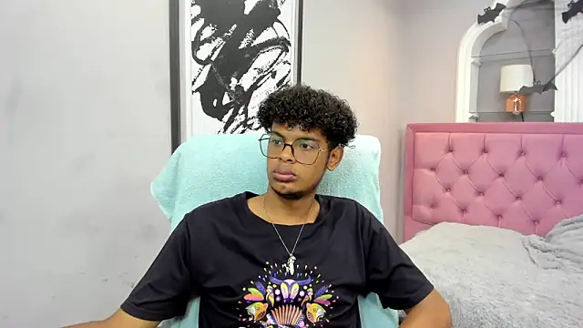 boylittle19cm online show from October 25, 1:18 pm