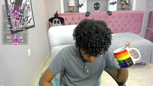 boylittle19cm online show from October 31, 11:55 am