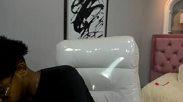 boylittle19cm online show from November 19, 12:27 pm