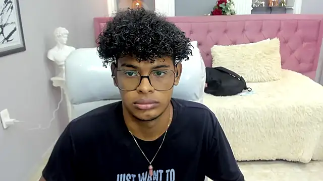 boylittle19cm online show from November 23, 12:27 pm