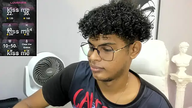 boylittle19cm online show from November 29, 12:52 pm