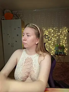 D0nna  online show from March 27, 9:58 pm