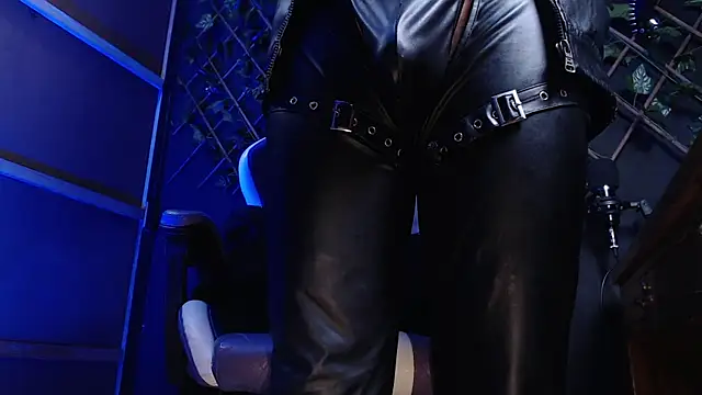 Dicaprioo  online show from January 7, 7:33 am