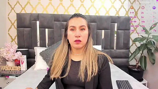 Snapshot of RubbyTaylor chatting on July 2, 2:45 pm RubbyTaylor online show from July 2, 2:45 pm
