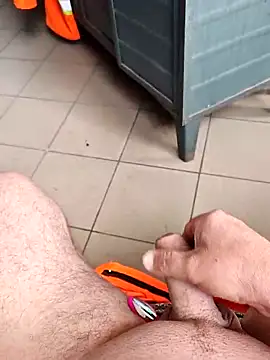 Szeltolo001 online show from March 11, 12:44 pm