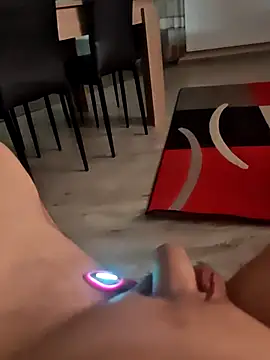 Szeltolo001 online show from March 15, 1:00 am