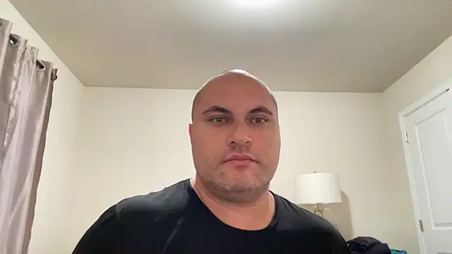 SluggishChase99 online show from November 10, 9:30 am