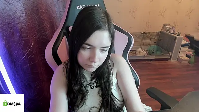 Crazy forest fairy online show from April 3, 10:30 pm