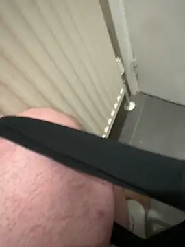 Snapshot of Rafal555578 chatting on April 4, 7:22 pm Rafal555578 online show from April 4, 7:22 pm