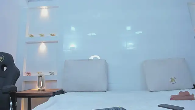 Dalia-Prada online show from April 20, 3:42 am