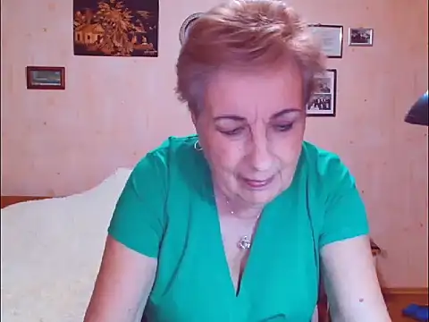 Snapshot of Victoria5643 chatting on March 16, 7:29 pm Victoria5643 online show from March 16, 7:29 pm