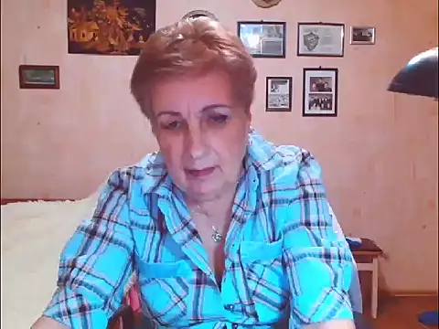 Snapshot of Victoria5643 chatting on March 18, 6:55 pm Victoria5643 online show from March 18, 6:55 pm