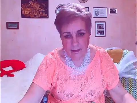 Snapshot of Victoria5643 chatting on March 25, 6:58 pm Victoria5643 online show from March 25, 6:58 pm