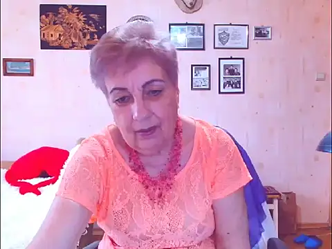 Snapshot of Victoria5643 chatting on March 29, 7:41 am Victoria5643 online show from March 29, 7:41 am