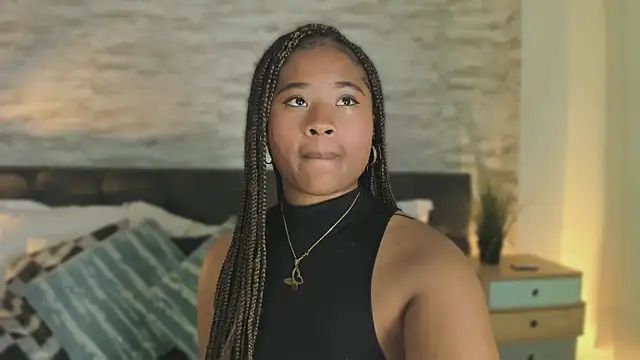 Anneth  M online show from April 17, 7:50 pm