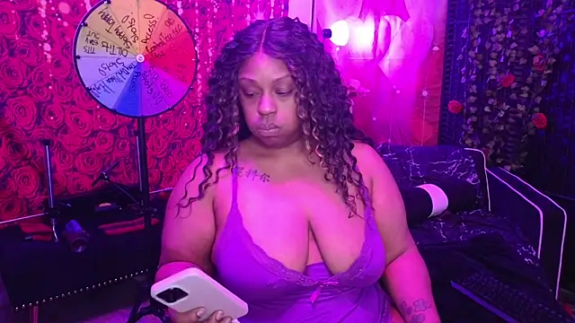 cheriserozequeen online show from April 7, 12:00 am