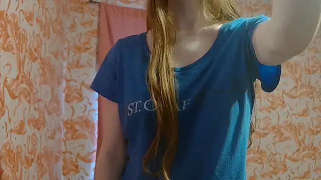 strawberrysmoothie online show from December 22, 8:06 pm